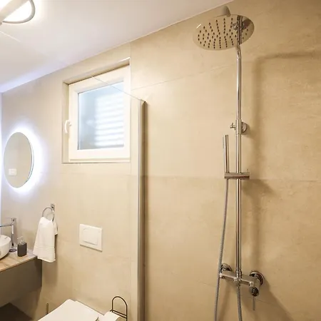 فيلة Stone House With Pool *