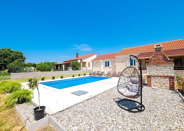 Stone House With Pool *