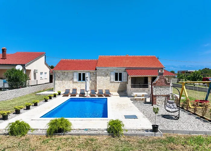 Stone House With Pool * Nin